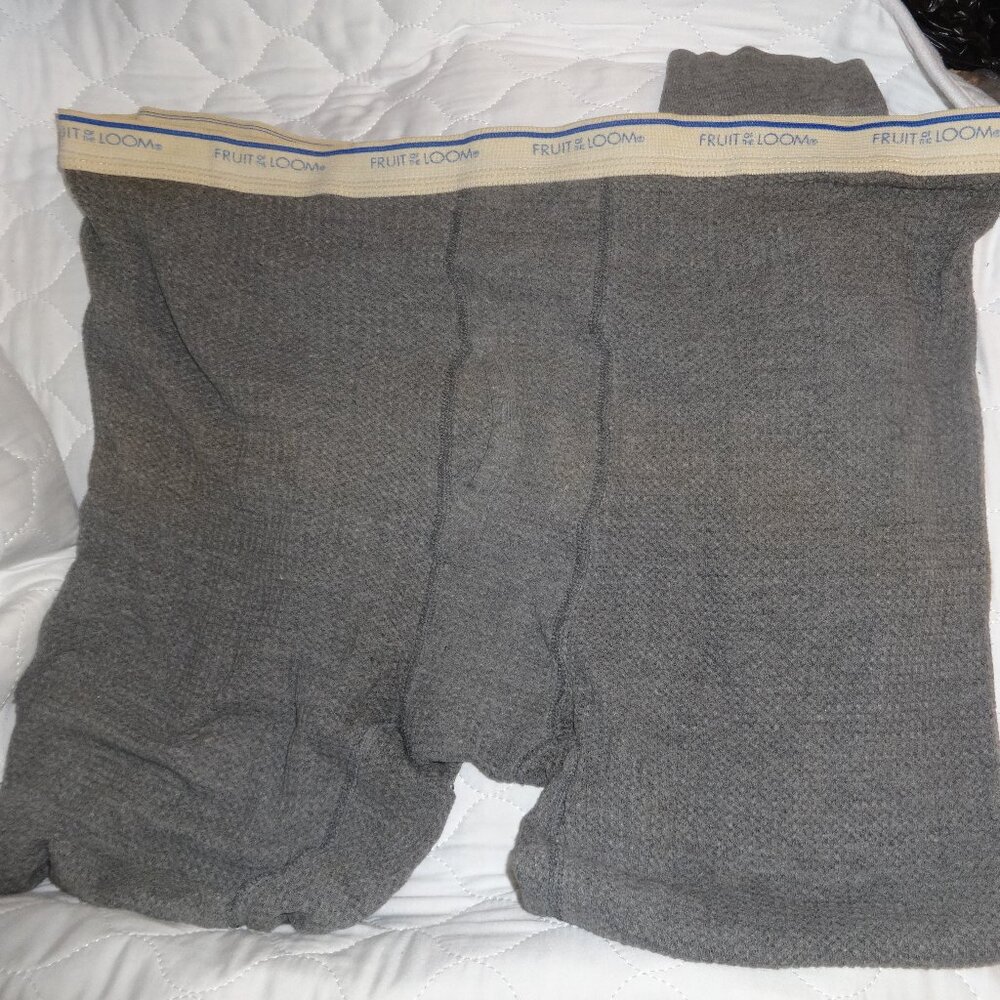 VINTAGE FRUIT OF THE LOOM MEN'S THERMAL PANTS SIZE MEDIUM